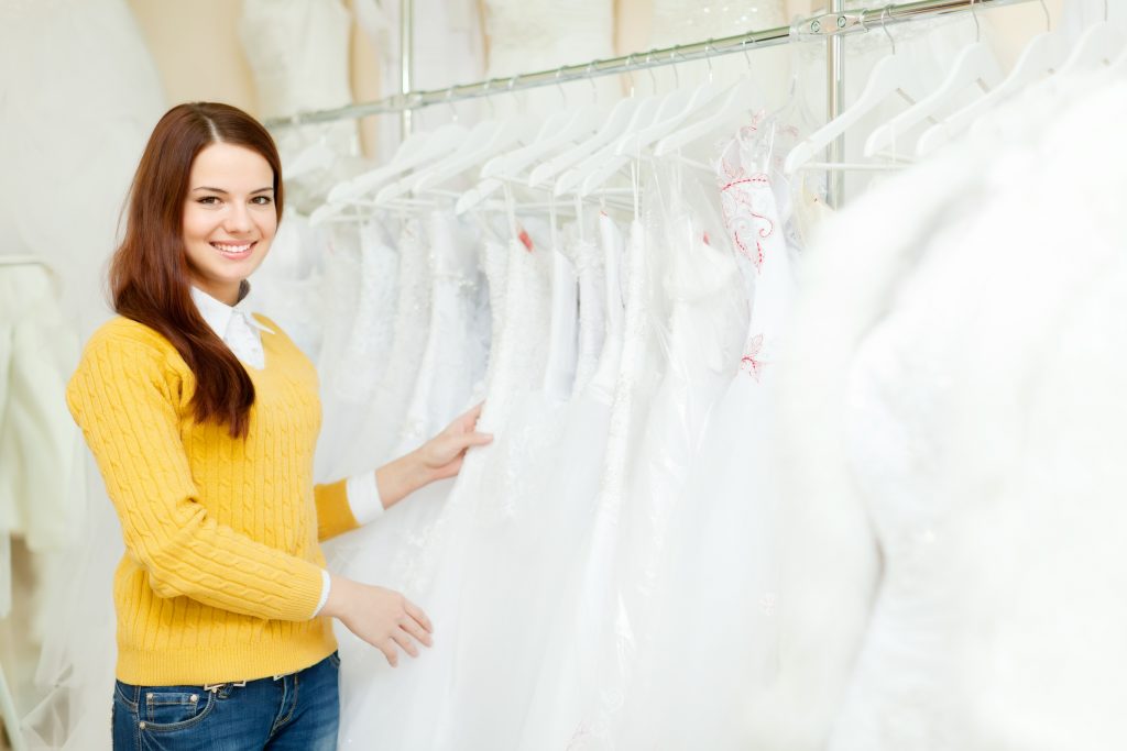 How To Prepare For Wedding Dress Shopping featured